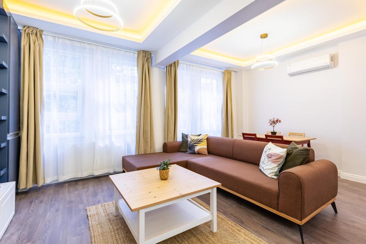 Red Suites Balat - Orange And Blue Istanbul Exterior photo